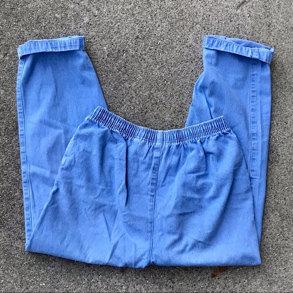 Vintage Stretch High Waisted Light Wash Jeans - Picture 3 of 6